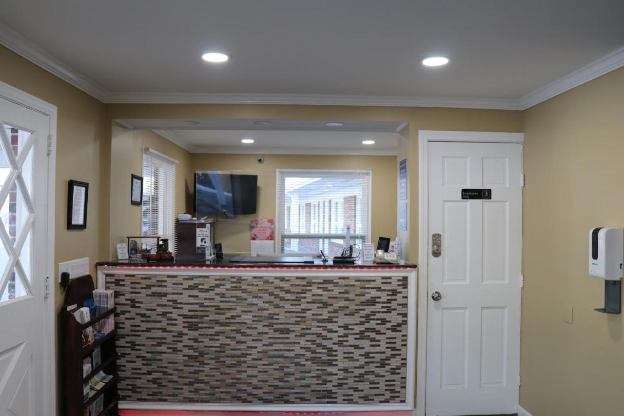 Elite Inn Moosup Extérieur photo